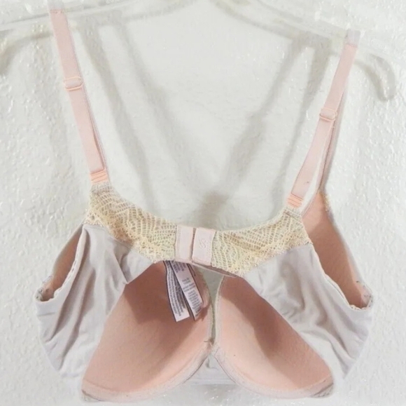 Victoria's Secret Perfect Shape Underwire Bra - Picture 2 of 5